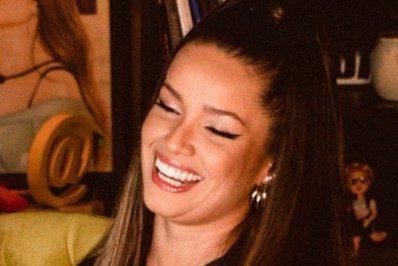 Juliette bate 29 milhões de seguidores e comemora com live