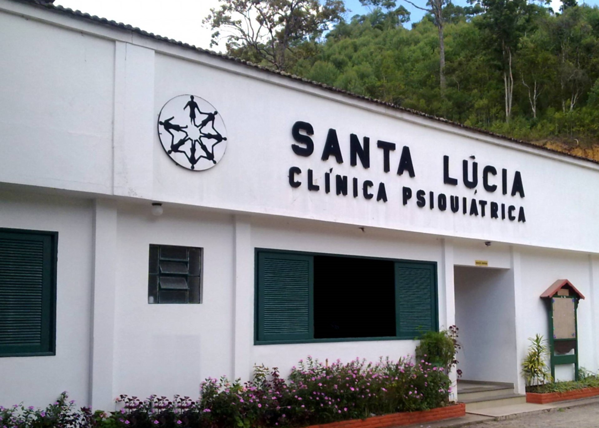 Prefeitura de Nova Friburgo promove intervenção da Clínica de Repouso Santa Lúcia MH Geral Prefeitura de Nova Friburgo promove intervenção da Clínica de Repouso Santa Lúcia MH Geral