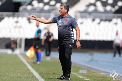 Cabo vê vitória emblemática em clássico e celebra partida sem levar gols