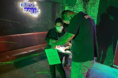 Prefeitura do Rio interrompe festa clandestina em boate na Zona Sul