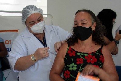 Nova Iguaçu aplica segunda dose de Coronavac a partir desta segunda-feira