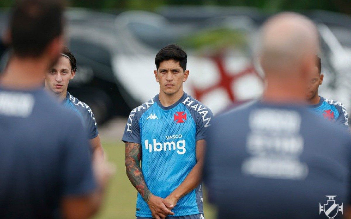 Atacante tem a dura miss&atilde;o de fazer gols na S&eacute;rie B do Brasileiro