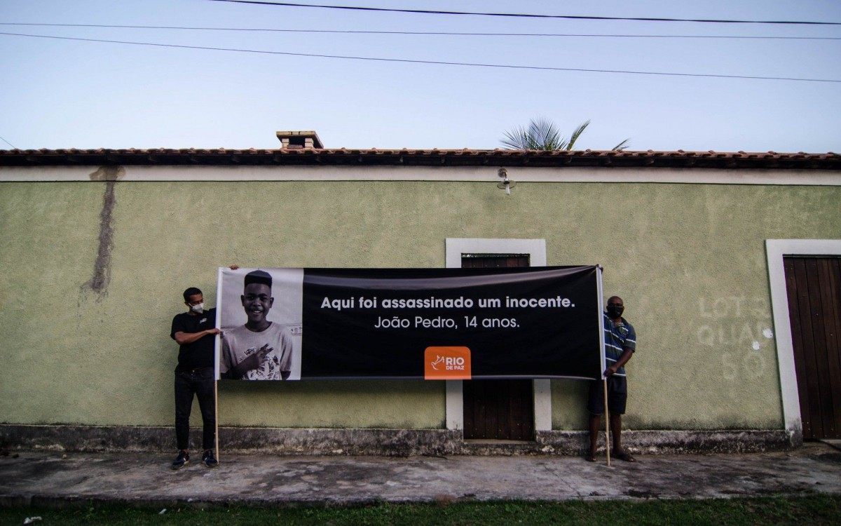STF proibiu, tr&ecirc;s meses depois, a realiza&ccedil;&atilde;o de opera&ccedil;&otilde;es policiais durante a pandemia