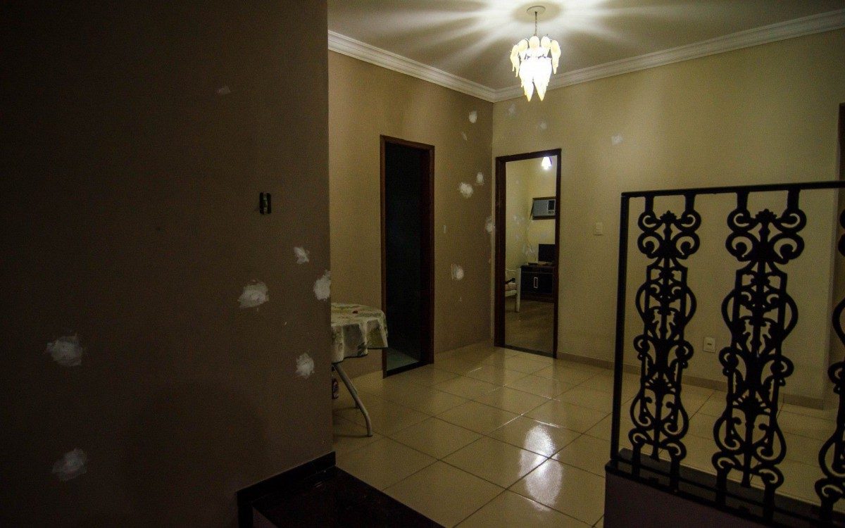 "Marcas de destrui&ccedil;&atilde;o revelavam o terror que crian&ccedil;as viveram", diz Lucas Louback