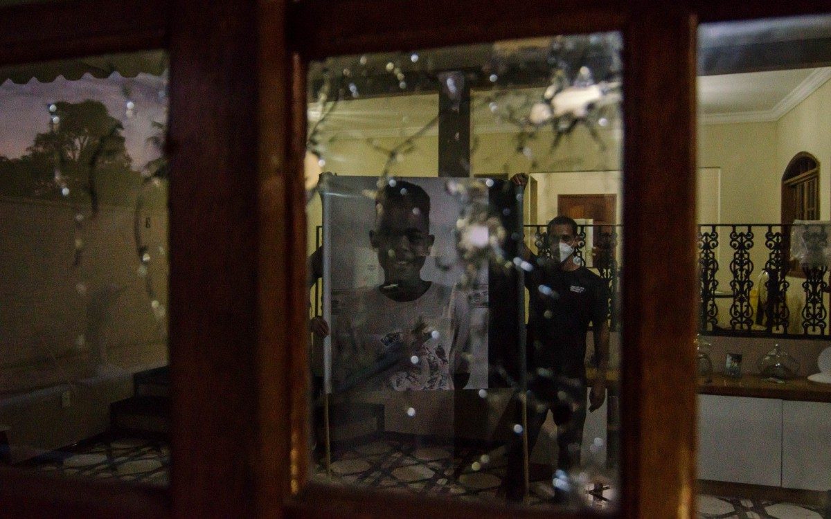 Fam&iacute;lia do menino deixou a resid&ecirc;ncia depois do crime