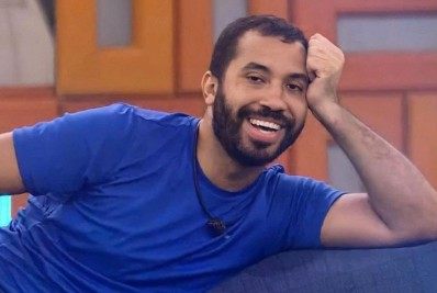 Gil do Vigor passa perrengue com corretor e comete deslize: 'Pensando se apago ou não'