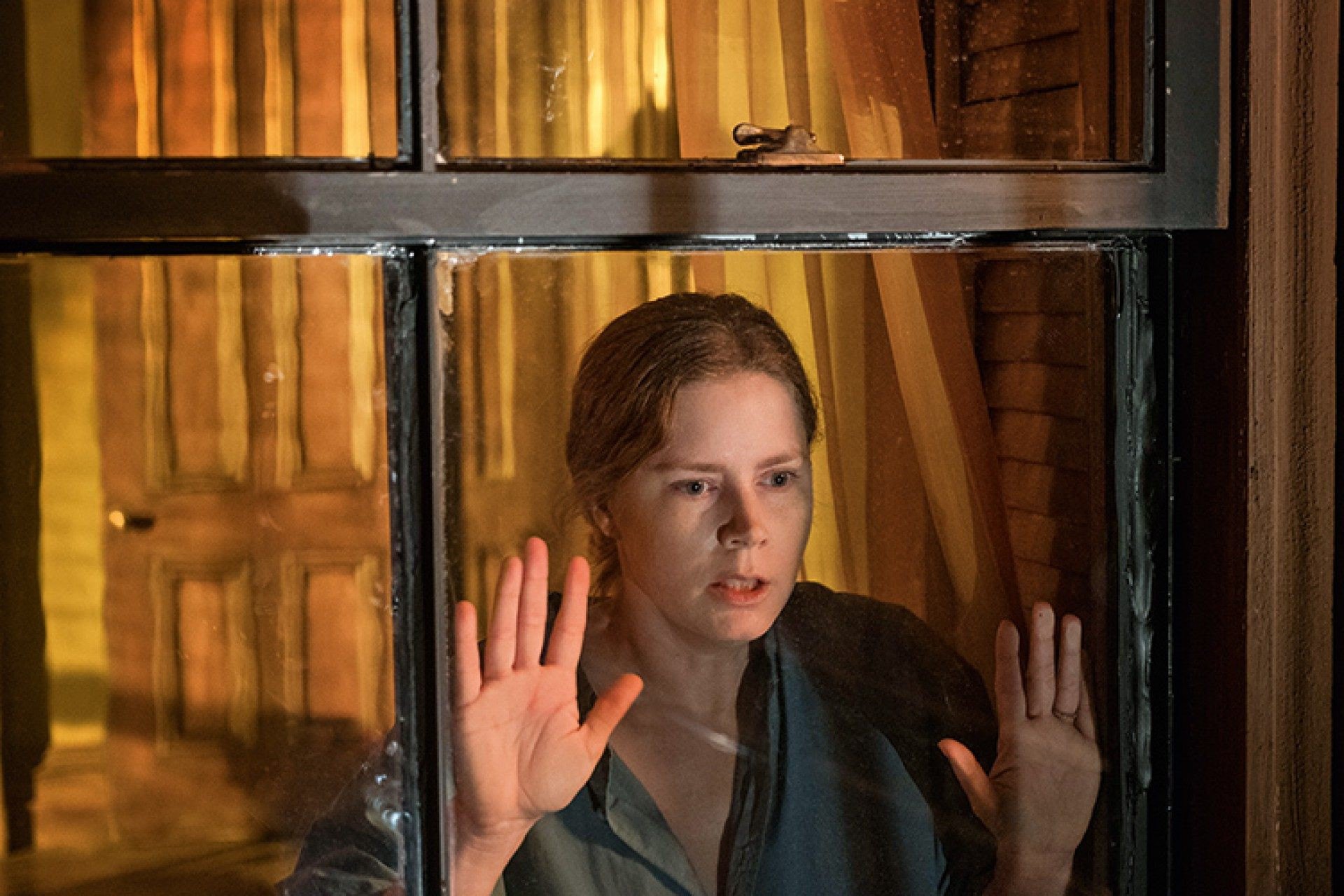 Amy Adams como Anna Fox em 'A Mulher na Janela' - Netflix / Divulgação
