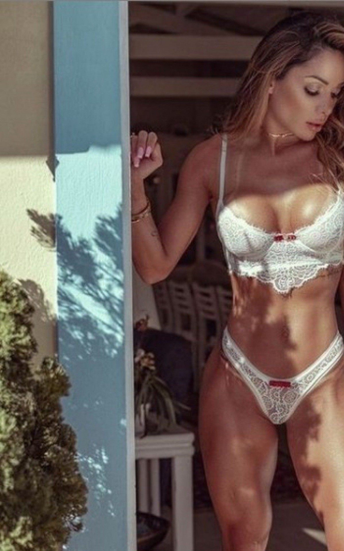 'Os amigos da minha filha me adoram, me acham super descolada', afirma Tatiane Barbieri