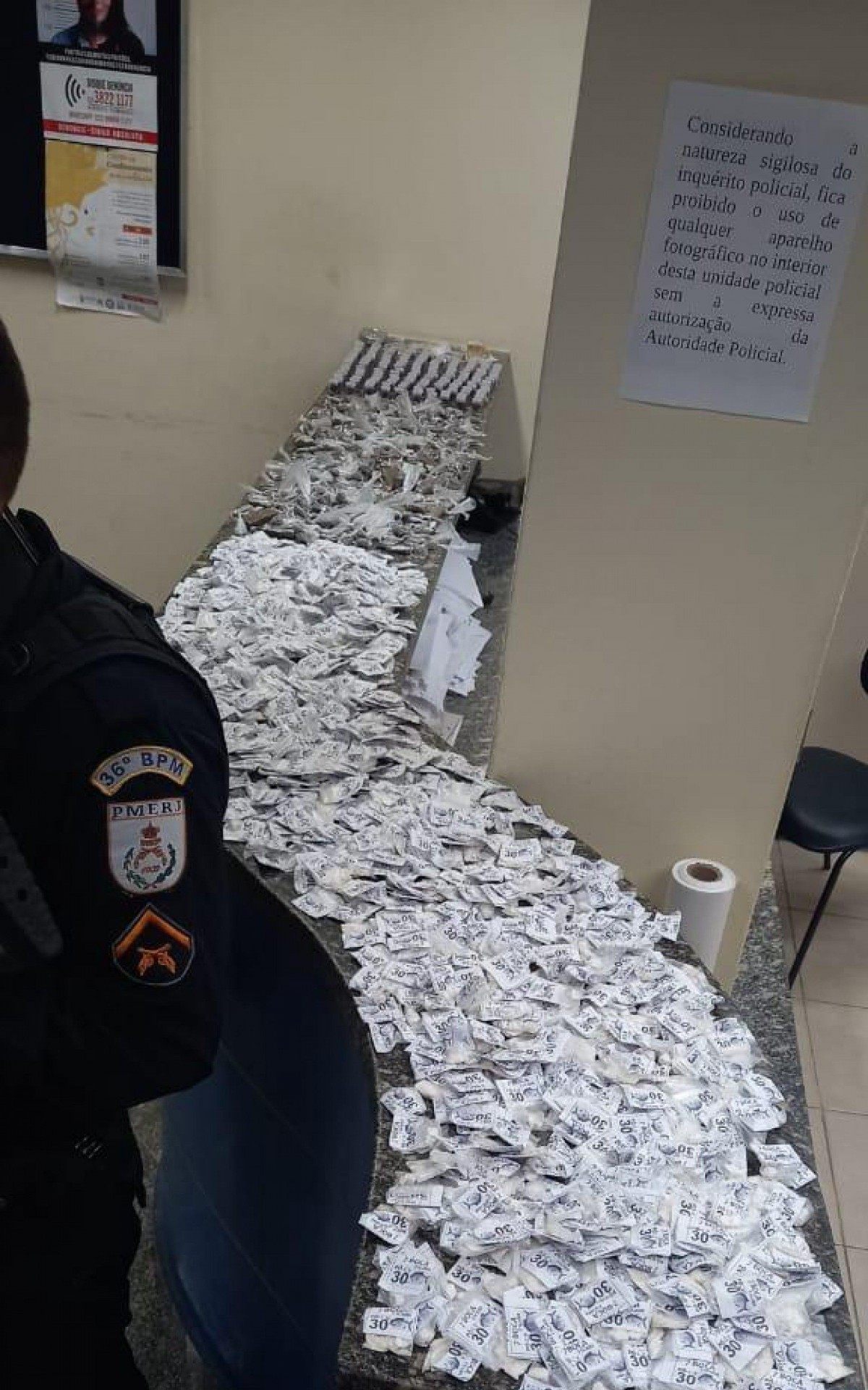 Drogas foram encontradas durante buscas em um imóvel, após autorização da esposa de um detento.