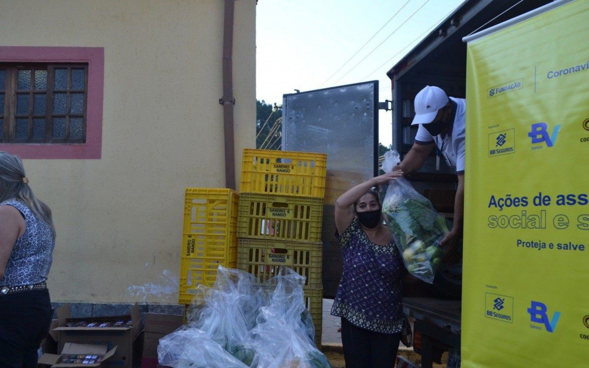 Cestas b&aacute;sicas comtemplam pessoas em situa&ccedil;&atilde;o de vulnerabilidade de Nova Friburgo e Teres&oacute;polis, na Regi&atilde;o Serrana