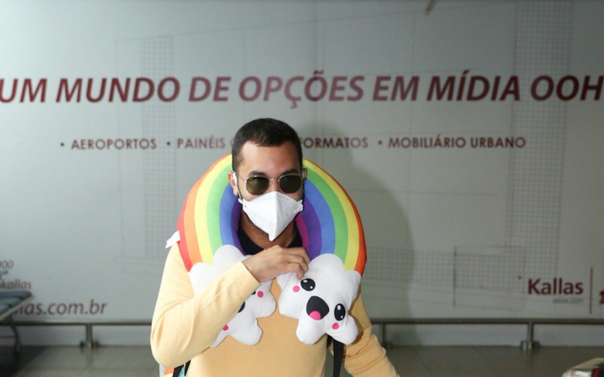 Gil desembarca no Aeroporto de Congonhas, em São Paulo, na tarde desta terça-feira