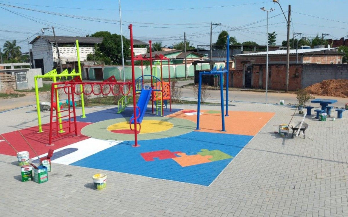 Prefeitura de Duque de Caxias constr&oacute;i e revitaliza espa&ccedil;os p&uacute;blicos de lazer nos distritos