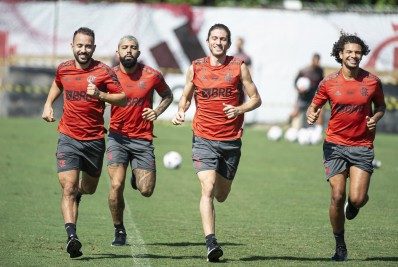 Flamengo enfrenta a LDU para garantir classificação e primeiro lugar do grupo na Libertadores