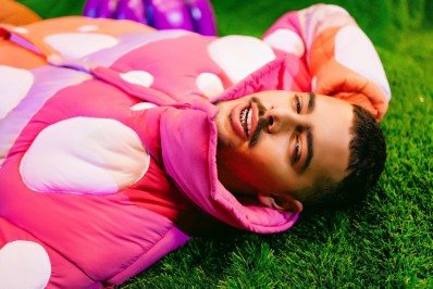 Pedro Sampaio anuncia que está produzindo o primeiro álbum da carreira