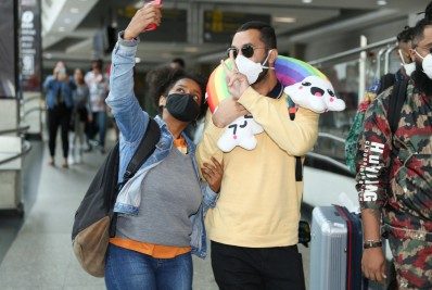 Gil do Vigor desembarca em São Paulo com almofada divertida