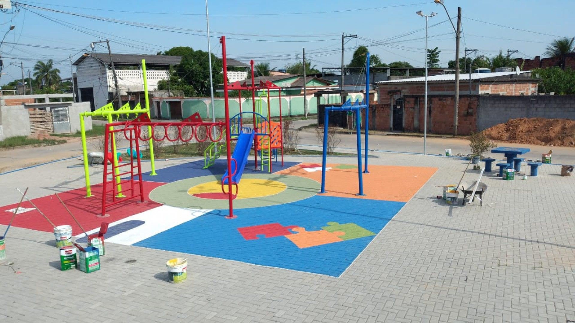 Prefeitura de Duque de Caxias constr&oacute;i e revitaliza espa&ccedil;os p&uacute;blicos de lazer nos distritos - Divulga&ccedil;&atilde;o