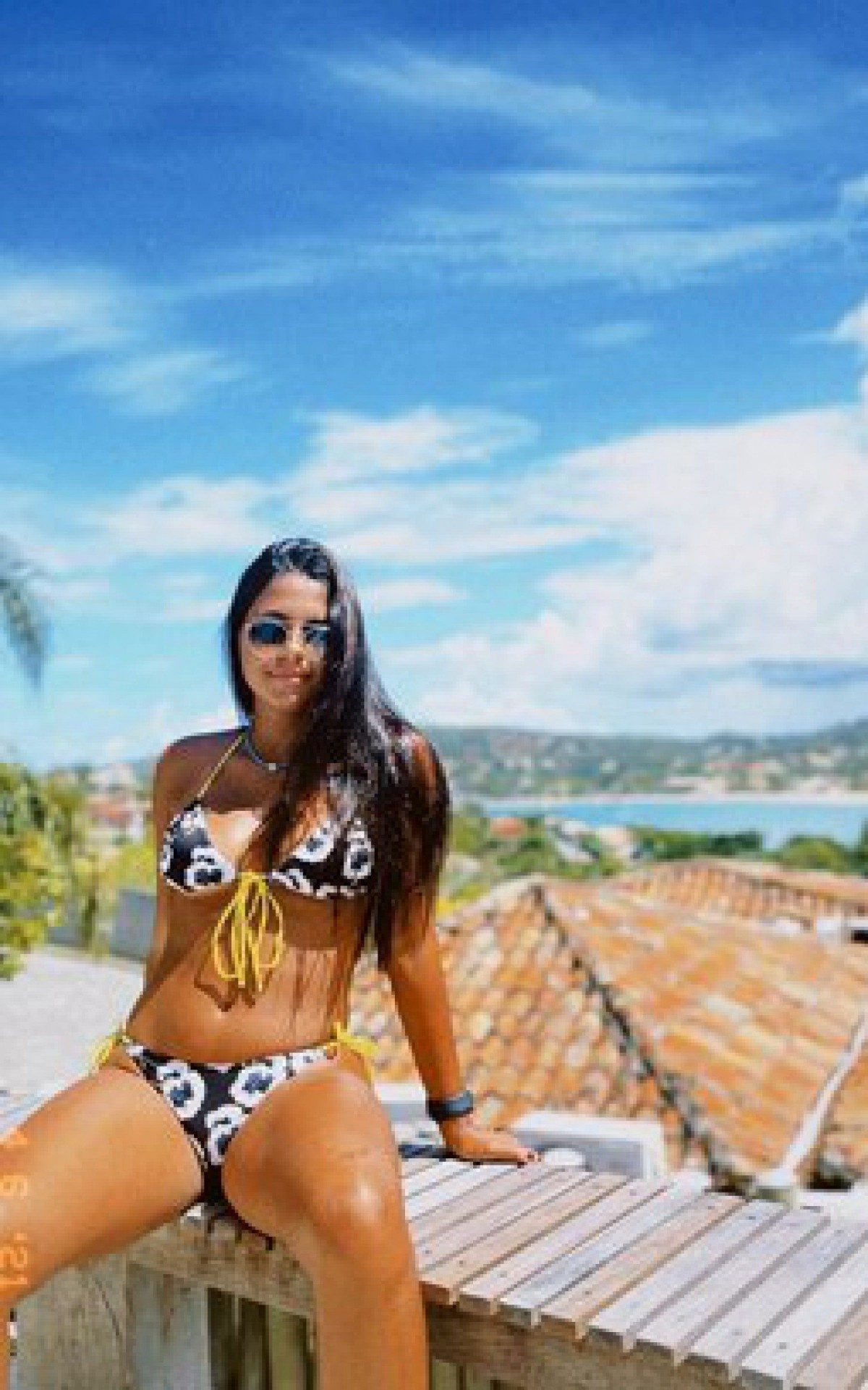 Isabella, filha de Rom&aacute;rio, completa 18 anos nesta quarta-feira