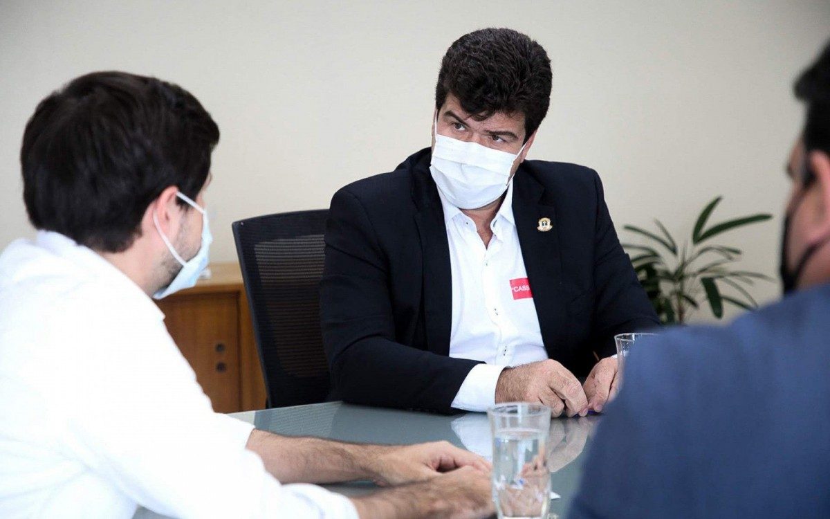 Reunião aconteceu nesta segunda-feira (17), na sede da Prefeitura do Rio.