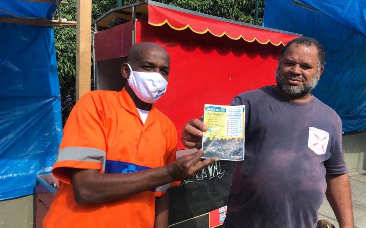 Com caminhões adaptados, Comlurb lançou nesta quarta nova logística de coleta domiciliar no Vidigal