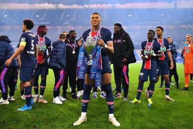 Sem Neymar, Mbappé brilha, PSG bate o Monaco e vence a Copa da França