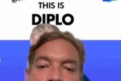 Vídeo! DJ americano cai em meme brasileiro e acredita ter sido trocado por Miguel Falabella