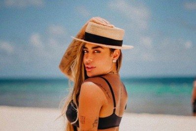 Após ter vida amorosa exposta, Rafaella Santos nega que esteja namorando