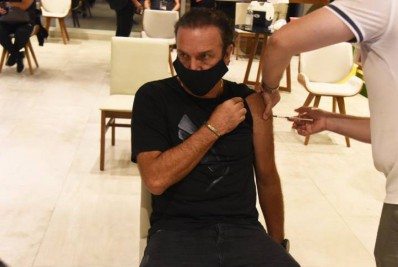 Delegação do Atlético-MG recebe vacinas contra a Covid-19 da Conmebol