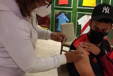 Atlético-GO irá ao Paraguai apenas para receber dose da vacina contra covid-19