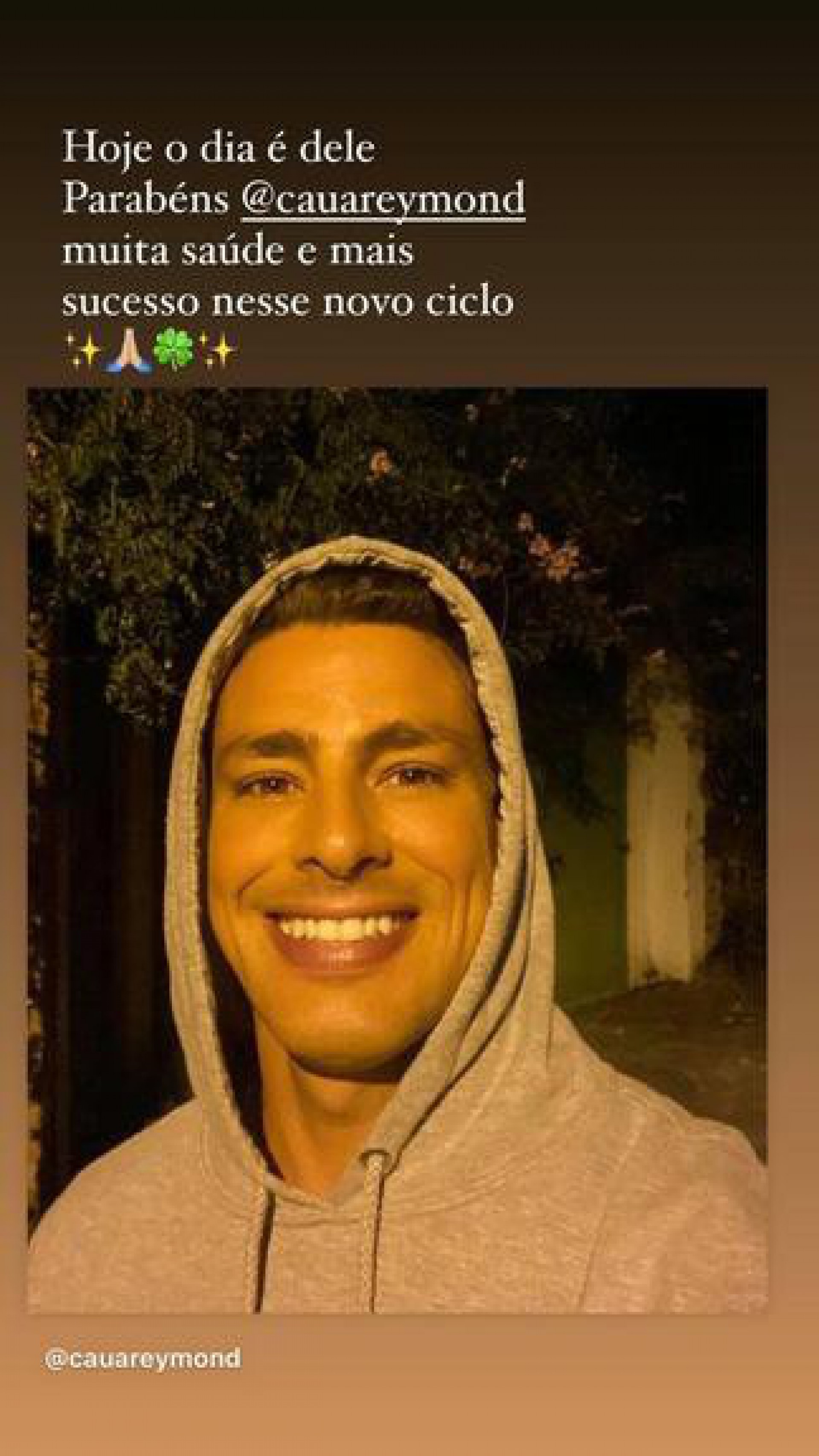 Grazi posta homenagem a Cauã - Reprodução