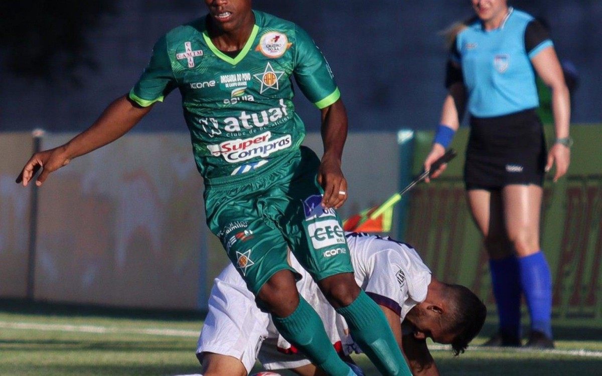 Mauro Silva teve uma passagem pela base do Botafogo, mas ganhou destaque tardio no Rio pela Portuguesa