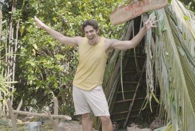 Rafael Infante vive um especialista em realities em programa do Multishow