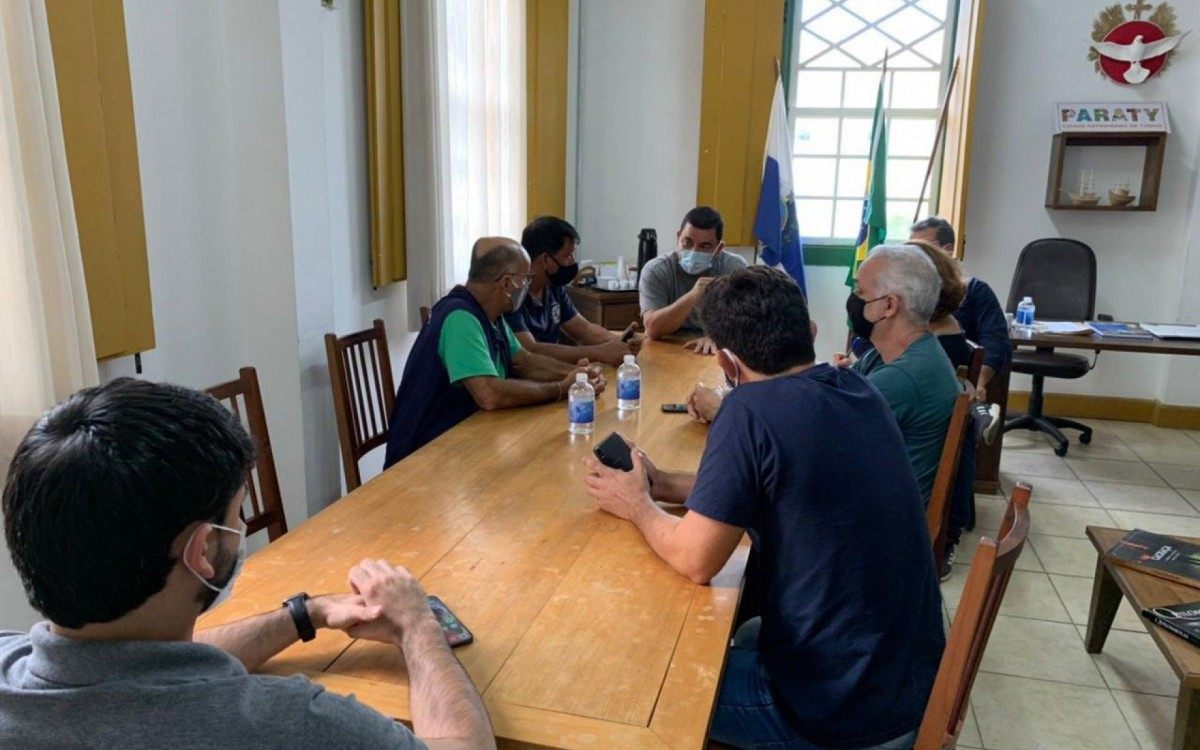 Recebemos ontem em Paraty 