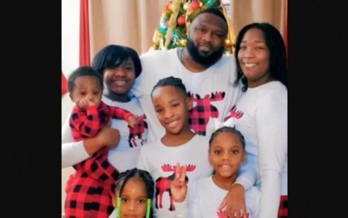 Antwone Rivers e sua fam&iacute;lia
