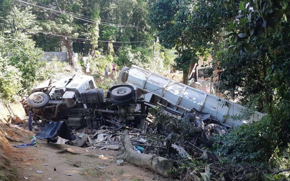 Mulher morre ap&oacute;s acidente com carreta em Xer&eacute;m