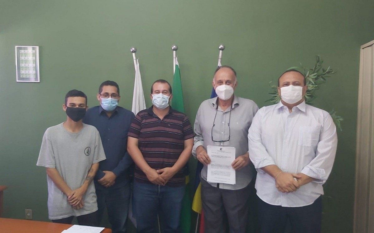 Encontro aconteceu ontem (21), no gabinete do prefeito - Divulgação