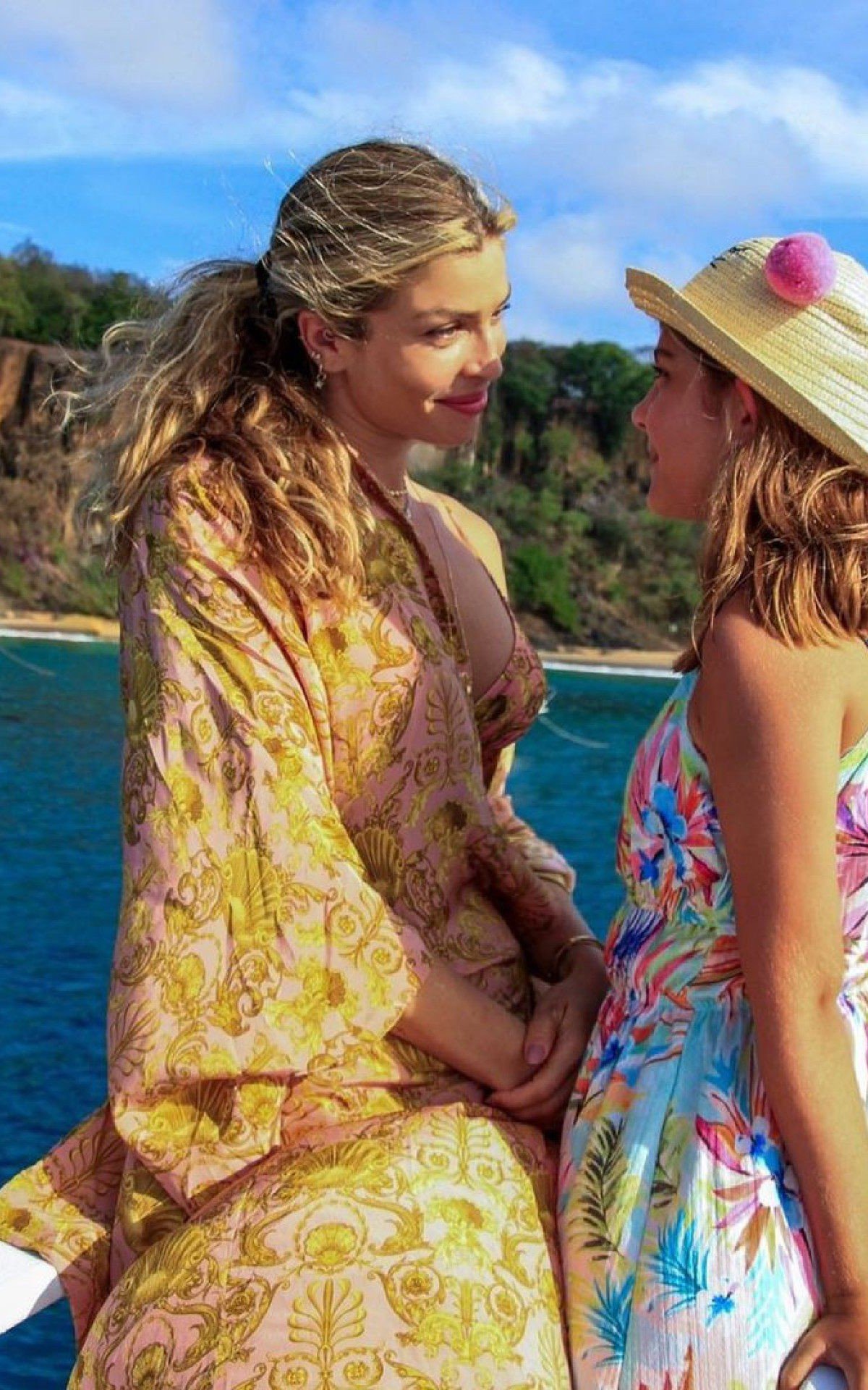 Grazi Massafera e a filha Sofia