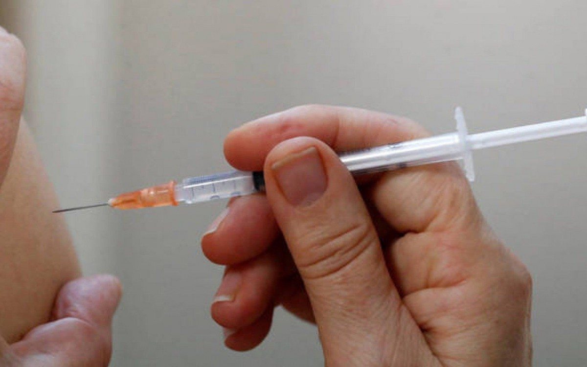 Vacina&ccedil;&atilde;o para este grupo ser&aacute; efetuada na Policl&iacute;nica da cidade, segundo a Prefeitura