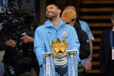 Agüero confirma que irá para a Copa do Mundo, e revela chance de ir como membro da comissão da Argentina
