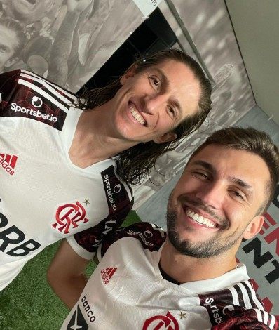 Arthur e Filipe Luís - Reprodução