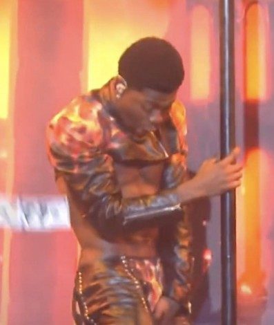 Lil Nas X no 'Saturday Night Live' - Reprodução