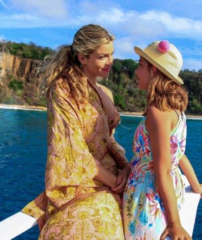 Grazi Massafera e a filha Sofia - Reprodução