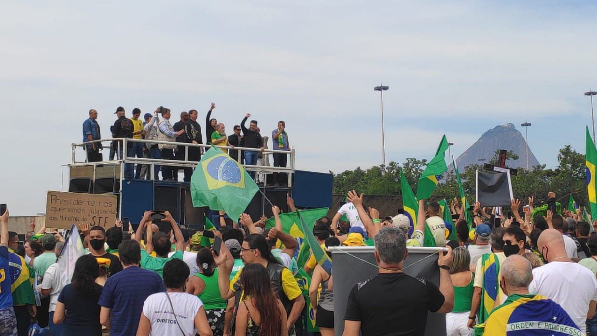 Bolsonaro fez discurso em cima de trio elétrico no Aterro do Flamengo - Daniel Castelo Branco/Agência O Dia