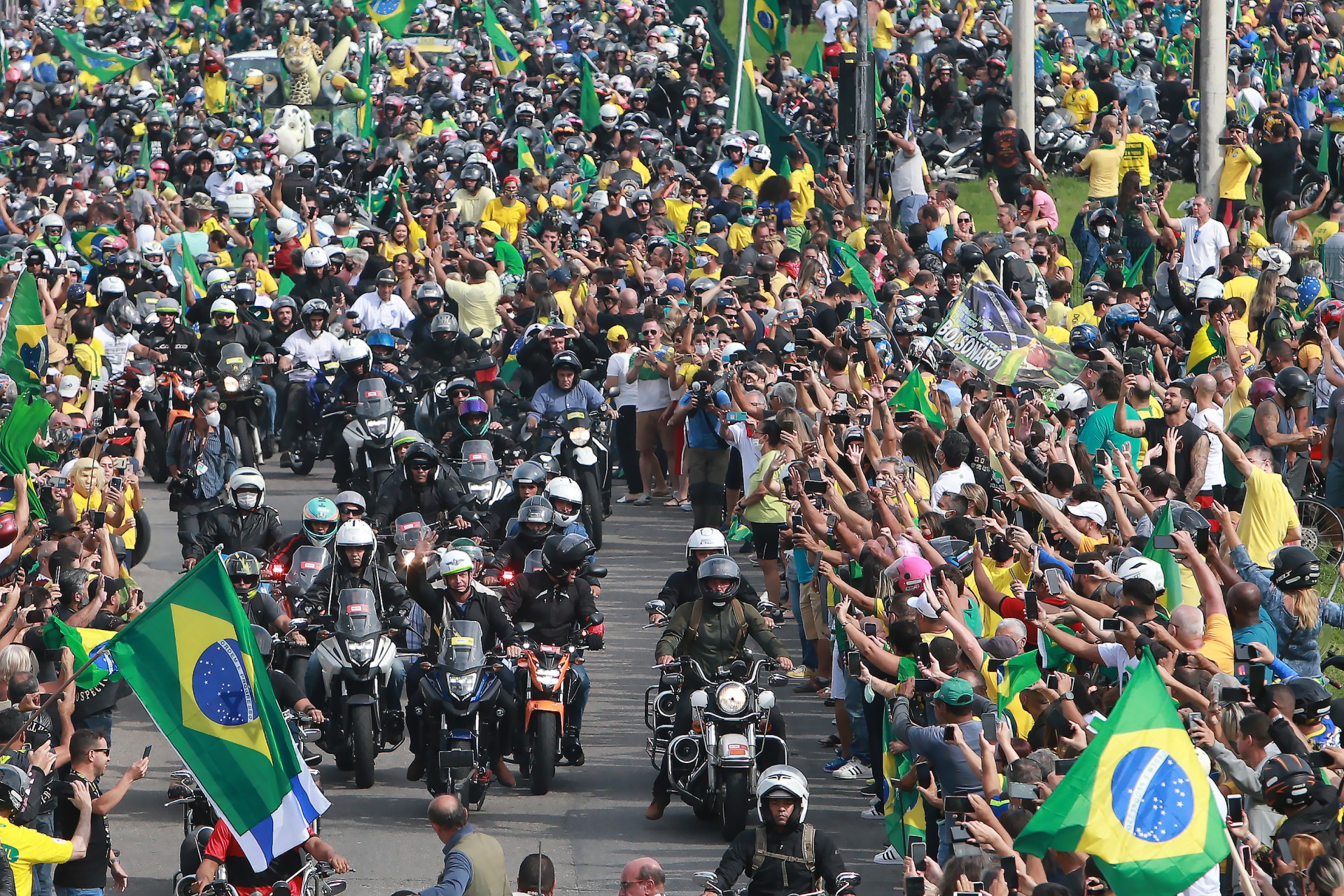 Presidente Jair Bolsonaro participa de 