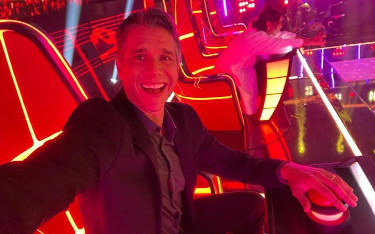 Márcio Garcia estreia no comando do "The Voice Kids"
