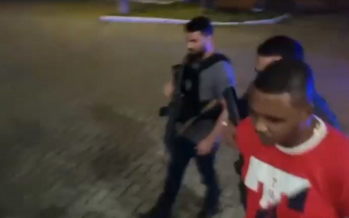 Narcomiliciano Carlinhos do Quitungo &eacute; preso em evento de pagode