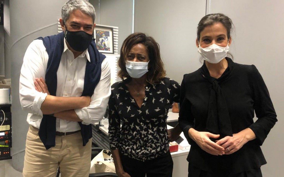 Glória Maria, William Bonner e Renata Vasconcellos se reencontram nos Estúdios Globo