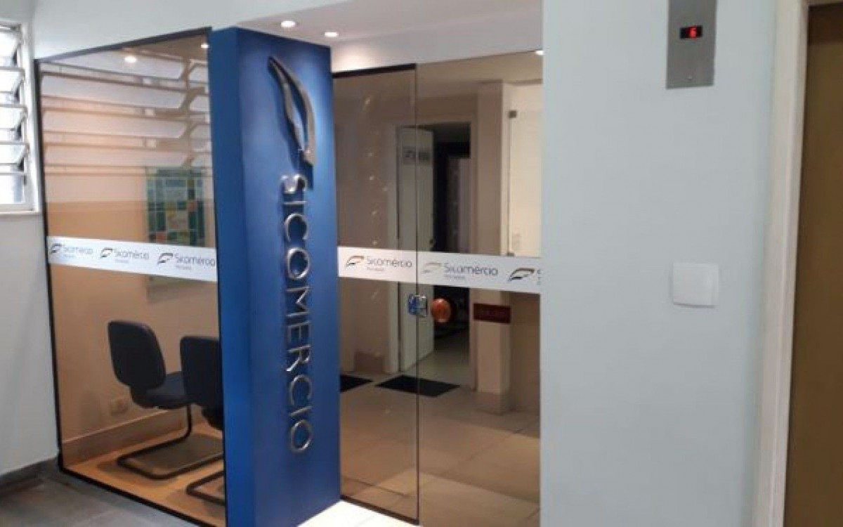 Fachada da sede do Sicom&eacute;rcio