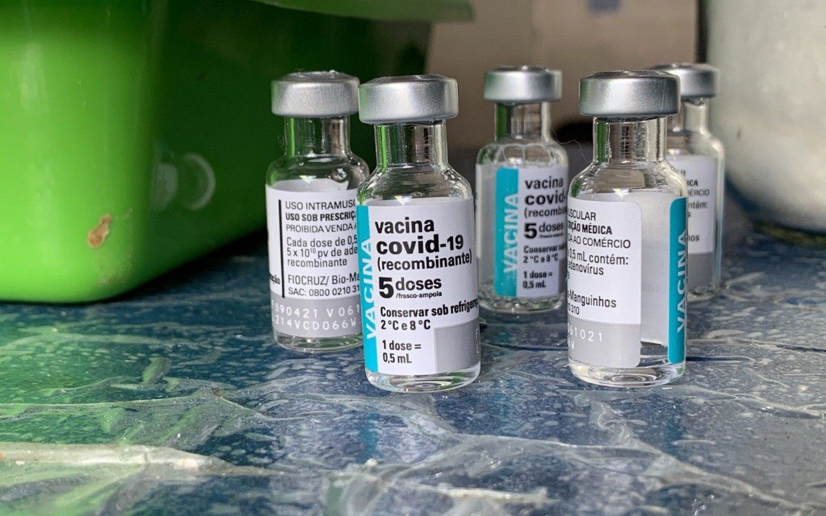 vacina&ccedil;&atilde;o acontece das 9h &agrave;s 16h, para p&uacute;blicos diferentes