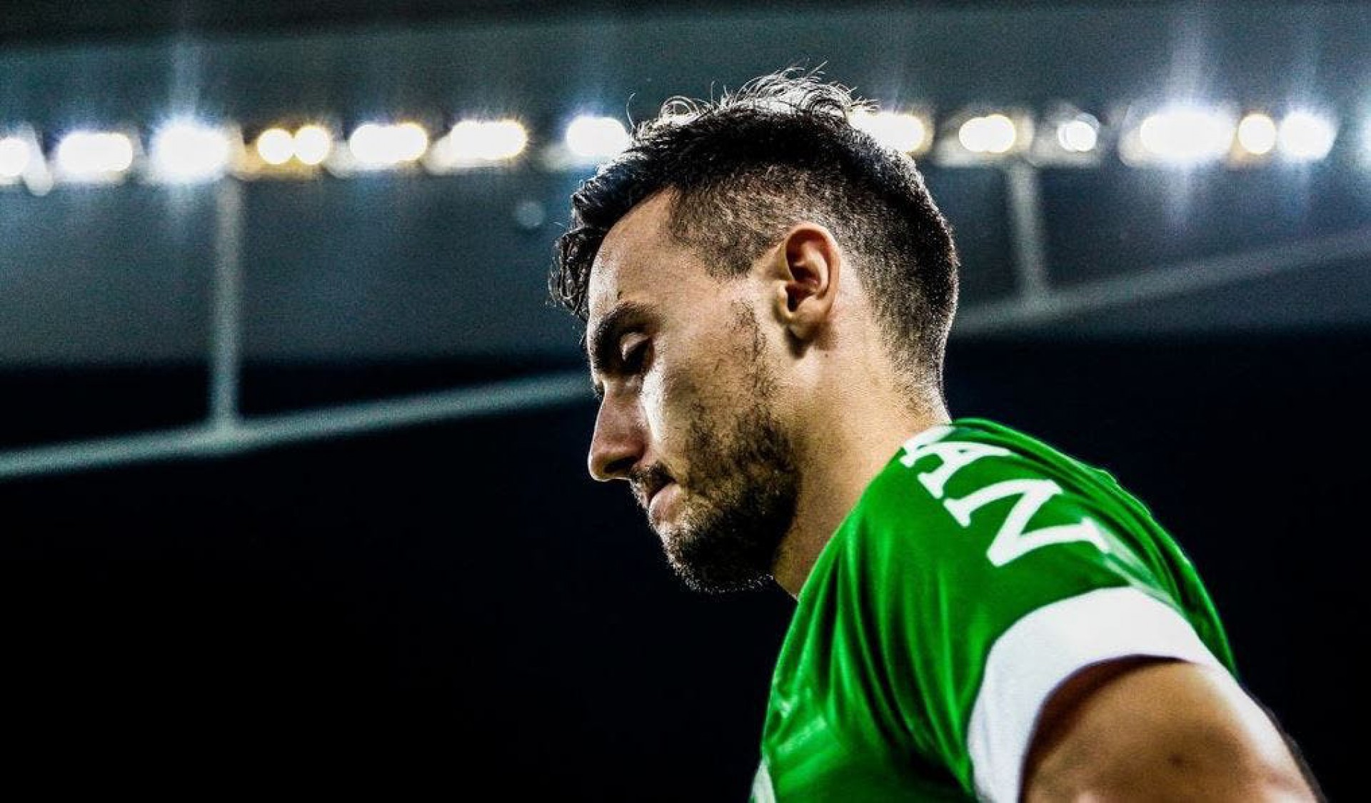 Aos 29 anos, ex-meia da Chapecoense vai para a UTI por conta da Covid-19