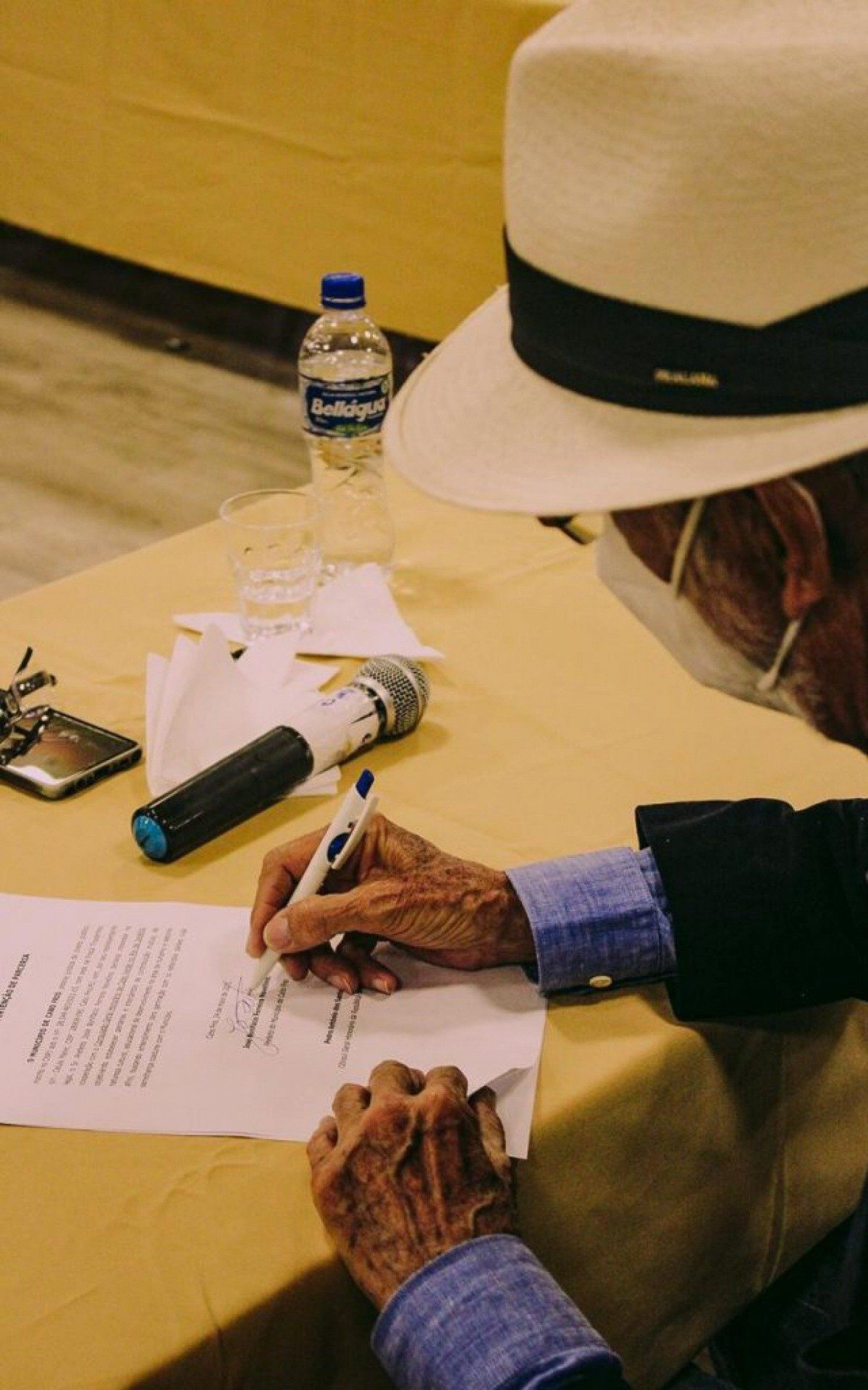 Prefeito assinou a criação da Comissão Permanente de Ressignificação da Lei Federal Nº 10.639/03,